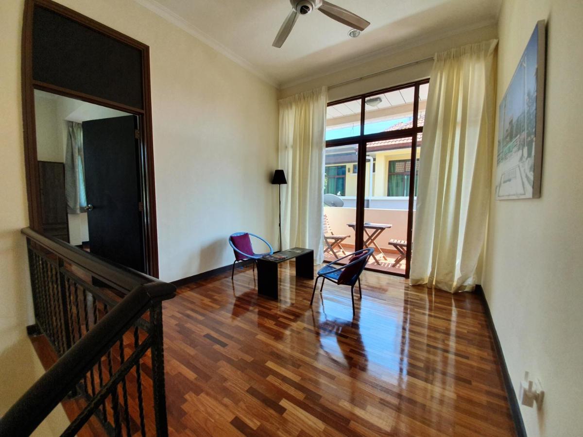 Eden Cosy Living Apartment Batu Feringgi Luaran gambar